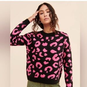 Line & Dot Sweater